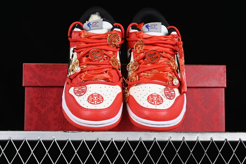 All Categories Nk SB Dunk Series Nk SB Dunk Low Low-top sneakers Nk Dunk Low EMB National trend Good alliance Festive wedding shoes Strappy low-top casual sneakers DD3363-100